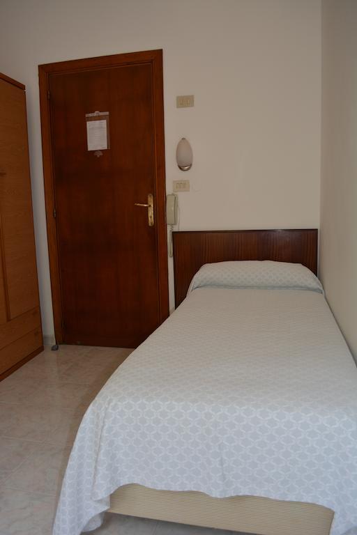Hotel Maronti 바라노디스키아 객실 사진